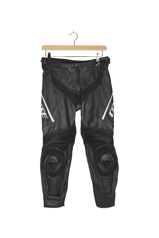 Delta 3 Lederhose